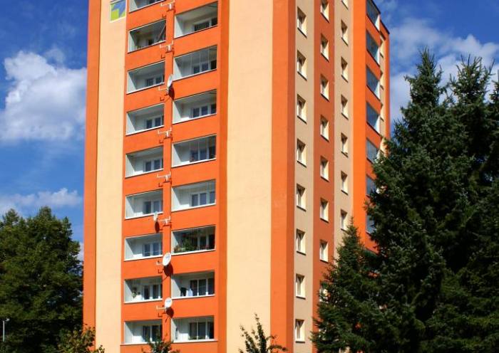 Panelový dům Šumavská 28, Karlovy Vary